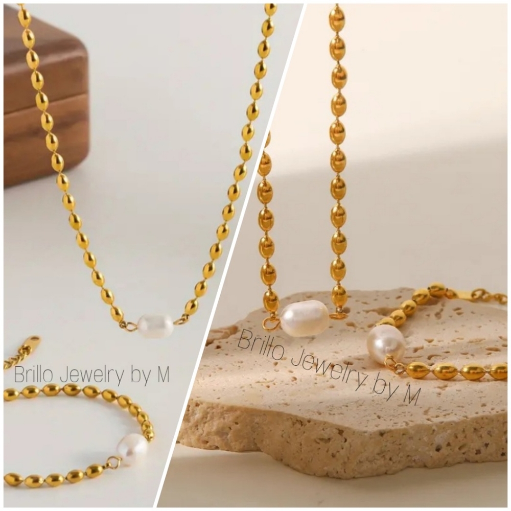 New Faux Pearl Necklace and Bracelet Set